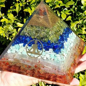 Orgone Pyramid XL: Peridot, Lapis Lazuli, Amazonite, Selenite, Carnelian