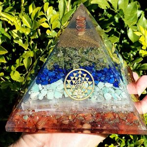 Orgone Pyramid XL: Peridot, Lapis Lazuli, Amazonite, Selenite, Carnelian