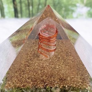 Orgone Pyramid XL: Peridot, Lapis Lazuli, Amazonite, Selenite, Carnelian