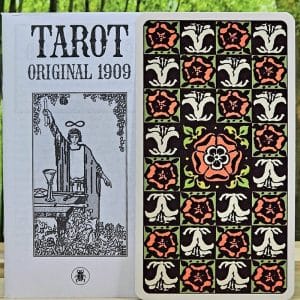 Tarot Original 1909 Tarot Cards by Pamela Colman-Smith - Guidebook and back of cards