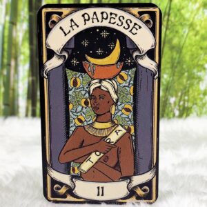 The Sacred Sisterhood Tarot Deck and Guidebook by Ashawnee Dubarry - La Papesse