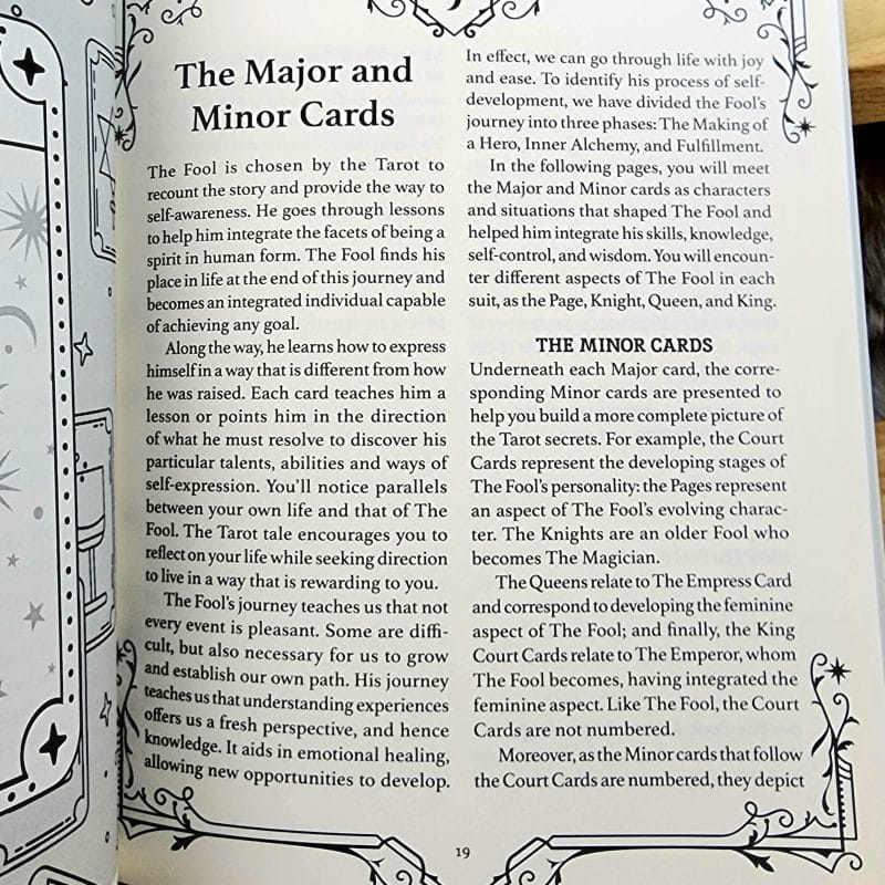 The Book of Tarot by Sahar Huneidi-Palmer Majors and Minors